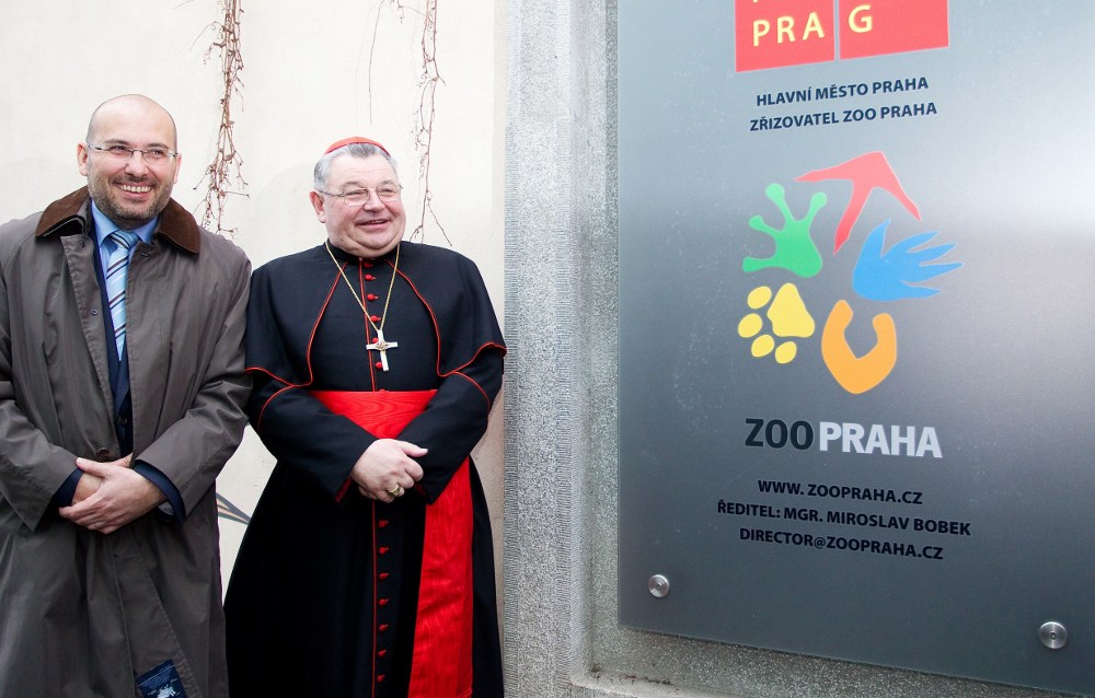 Pražská ZOO má nové logo, kardinál Duka adoptoval čtyři kardinály
