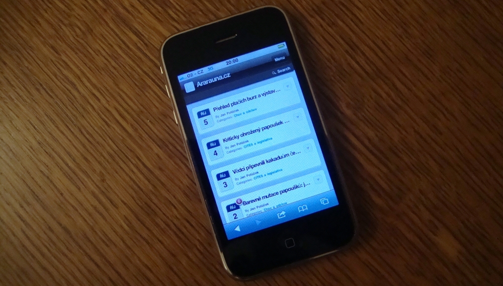 Web Ararauna.cz spustil diskusní fórum a mobilní verzi