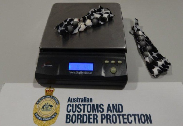 Vážení zabavených vajec (Foto: customs.gov.au)